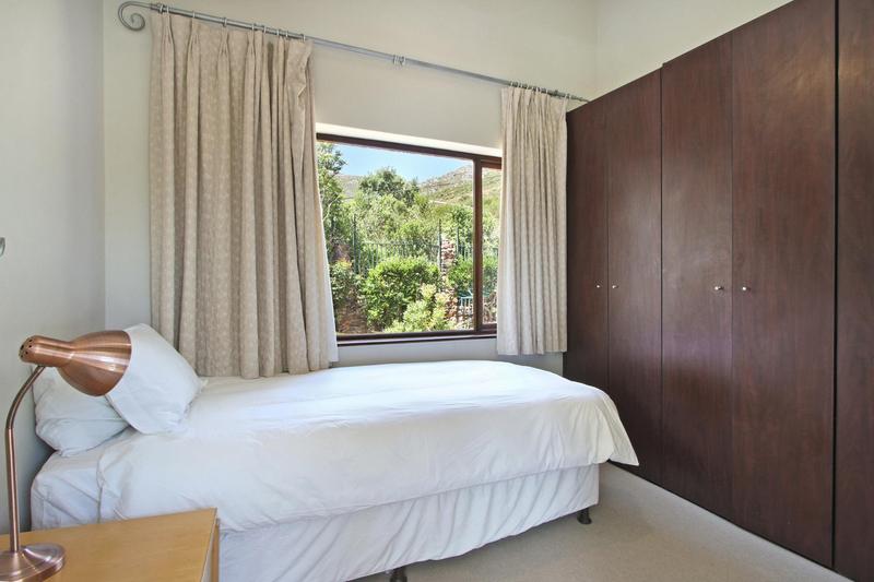 To Let 5 Bedroom Property for Rent in Hout Bay Western Cape
